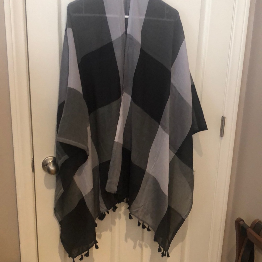 Lululemon Sun to Moon Scarf/Wrap